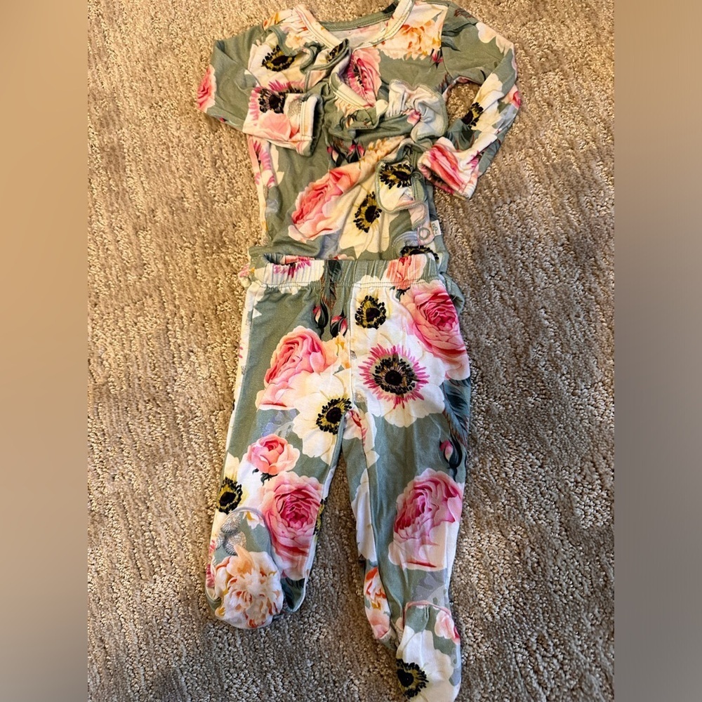 Posh Peanut Jolie Print Matching Set
